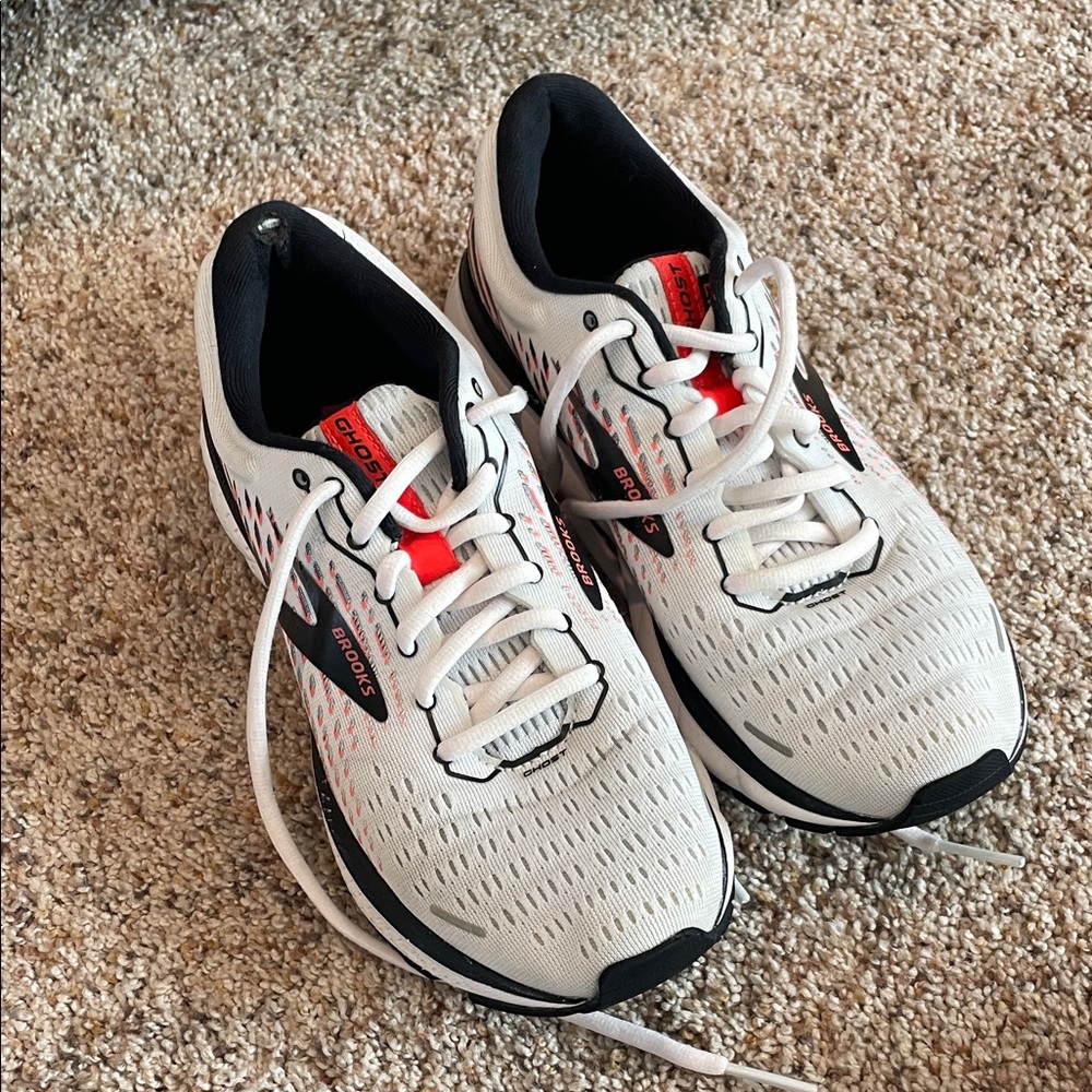 Women's Brooks Ghost 13 size 8